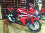 versi-penyegaran-baru-honda-cb500f-honda-cb500x-abs-dan-honda-cb650f-abs_20160226_155154.jpg