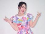 via-vallen-6-jam-diperiksa-karena-endorse-dan-pakai-kosmetik-ilegal.jpg