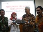 vice-pres-telkomsel-jatim-bali_20151001_135550.jpg