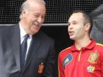 vicente-del-bosque-dan-andres-iniesta_20160524_184358.jpg