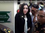 vicky-shu-ungkap-ketertarikan-ikut-first-travel-karena-komentar-anniesa-hasibuan-di-medsos_20180315_165922.jpg
