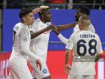 victor-osimhen-cetak-gol-ke-gawang-frankfurt-1.jpg