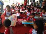 video-100-anak-ikuti-lomba-mewarnai-ditemani-kereta-api-sungguhan-di-stasiun-solo-kota-sangkrah_20161006_171336.jpg
