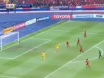 video-cuplikan-2-penyelamatan-krusial-ernando-ari-sutaryadi-membanggakan_20181001_182444.jpg