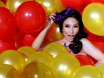 video-klip-single-terbaru-ayu-dewi_20150209_202029.jpg