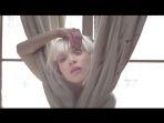 video-musik-lagu-Chandelier-yang-dip.jpg