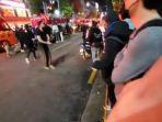 video-petugas-medis-minta-bantuan-warga-saat-tragedi-itaewon.jpg