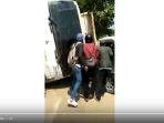 video-truk-terguling_20180910_184959.jpg