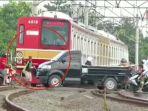 video-viral-krl-ngalah-dengan-pengendara-perekam-video-meminta-maaf-dan-berikan-klarifikasi.jpg
