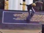video-viral-tugu-pahlawan-dijadikan-lintasan-skateboard-pelaku-diburu-satpol-pp-kota-bekasi.jpg