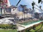 vila-di-kerobokan-hangus-terbakar.jpg