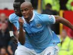 vincent-kompany-lariiiii_20151104_075318.jpg