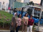 viral-apresiasi-busway-empat-emak-mendapat-voucher-jaklingko_20190910_140521.jpg