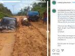 viral-foto-jalan-rusak-di-sumbar-mobil-terbenam-lumpur-anggaran-perbaikan-untuk-penanganan-corona.jpg