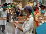 viral-kisah-mengharukan-dari-seorang-kakek-yang-rela-bersepeda-sejauh-15-km.jpg