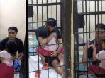 viral-kisah-seorang-polisi-bukakan-pintu-sel-tahanan.jpg