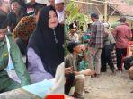 viral-nikah-super-hemat-cuma-rp-250-ribu-pengantin-berbaju-linmas-lihat-suguhan-reaksi-para-tamu.jpg