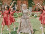 viral-pengantin-wanita-cover-dance-di-pernikahannya.jpg