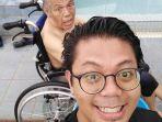 viral-pria-malaysia-rela-tolak-tawaran-jadi-dokter-demi-rawat-ayahnya-yang-sakit-stroke.jpg