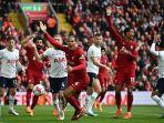 virgil-van-dijk-di-area-penalti-tottenham.jpg
