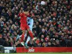 virgil-van-dijk-kiri-bersaing-dengan-gelandang-west-ham-united-inggris-michail-antonio.jpg