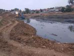 waduk-di-pasar-rebo_20180924_182531.jpg