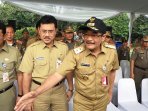 wagub-dki-djarot-pimpin-pemusnahan-miras-di-monas_20160629_124428.jpg