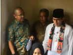 wagub-dki-sandiaga-uno-saat-meninjau-pasar-induk-kramat-jati_20180504_154153.jpg