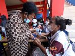 wajib-tes-swab-bagi-penonton-pertandingan-pon-xx-papua_20211003_230747.jpg