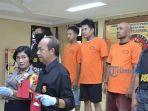 waka-polres-badung-dan-tersangka-kasus-narkoba.jpg