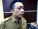 wakil-bupati-blitar-rahmat-santoso-memberikan-keterangan-pers.jpg
