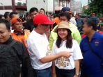 wakil-gubernur-dki-petahana-djarot-saiful-hidayat-didampingi-happy-farida-saat_20170219_162328.jpg