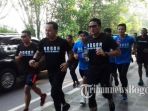 wakil-gubernur-dki-terpilih-sandiaga-uno-jogging-bareng-bima-arya_20170520_101315.jpg