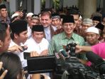 wakil-gubernur-sandiaga-uno-dan-penyanyi-rhoma-irama_20171027_142114.jpg