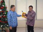 wakil-ketua-komisi-v-dpr-ri-ibnu-munzir-bersama-sekda-minsel.jpg
