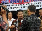 wakil-ketua-komisi-x-sutan-adil-hendra_20161128_191319.jpg