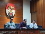 wakil-ketua-kpk-saut-situmorang-bersama-penasihat-kpk-mohammad-tsani-annafari.jpg