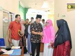 wakil-ketua-mpr-ri-fadel-melakukan-kunjungan-ke-rsud-dr-mm-dunda-limboto.jpg