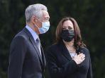 wakil-presiden-as-kamala-harris-kanan-berdiri.jpg