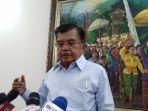 wakil-presiden-jusuf-kalla-di-kantor-wakil-presiden-ri.jpg
