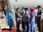 wakil-presiden-jusuf-kalla-jk-di-bandara-galaktika-lanud-hasanuddin_20180617_031010.jpg