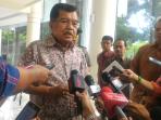 wakil-presiden-jusuf-kalla-memberikan-keterangan_20160206_033215.jpg