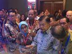 wakil-presiden-jusuf-kalla-usai-membuka-7th-indonesia-international-geothermal-convention.jpg
