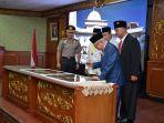 wakil-presiden-maruf-amin-saat-menghadiri-pemberian-gelar.jpg