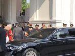 Berjas Hitam, Wapres Maruf Amin dan Gibran Tiba di Istana Merdeka Hadiri Upacara Penurunan Bendera