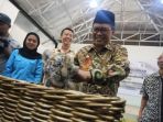 wali-kota-bandung-oded-m-danial-harimau-donggalah_20181004_114425.jpg