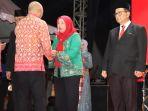 wali-kota-lampung-eva.jpg