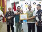 wali-kota-padang-hendri-septa-bnpb.jpg