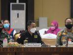 wali-kota-palangkaraya-fairid-naparin-menghadiri-rapat-koordinasi-pen.jpg