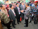 walikota-se-asia-kunjungi-lorong-garden-makassar_20150910_211601.jpg
